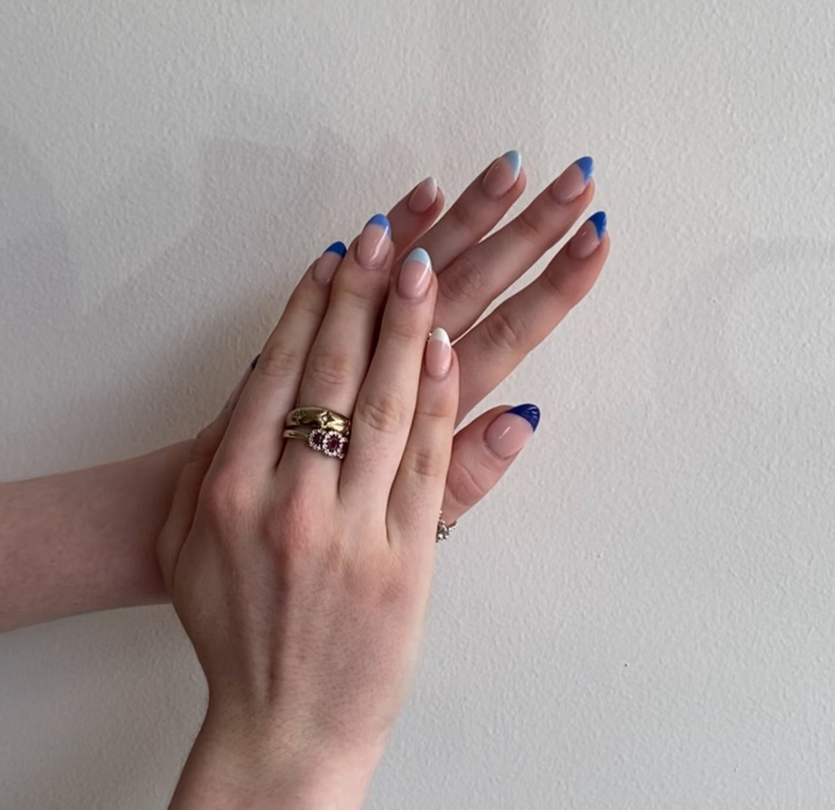is builder gel better than SNS?