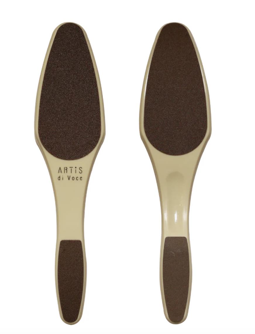 Both faces of the ARTiS di Voce foot file, a cream paddle with coarse and fine grit surfaces